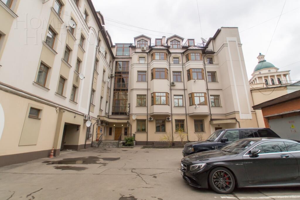 4-КОМН. КВАРТИРА С ОТДЕЛКОЙ 215 М² НА 3 ЭТАЖЕ