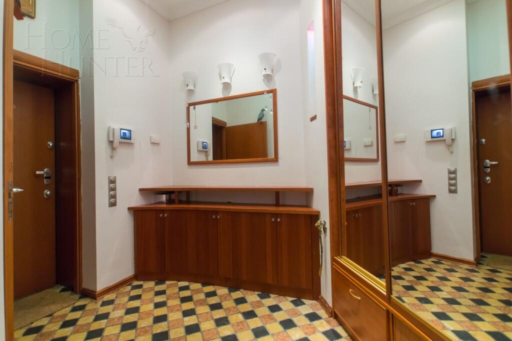 4-КОМН. КВАРТИРА С ОТДЕЛКОЙ 215 М² НА 3 ЭТАЖЕ