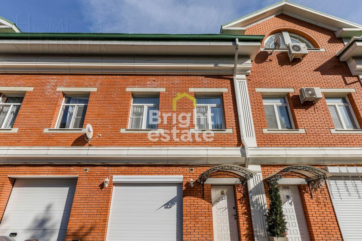 3-УРОВНЕВЫЙ ТАУНХАУС С ОТДЕЛКОЙ 264.9 М² НА 1 ЭТАЖЕ