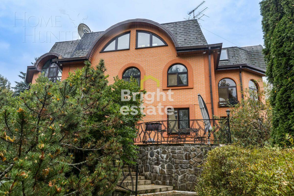 2-этажный коттедж 500 м² с отделкой