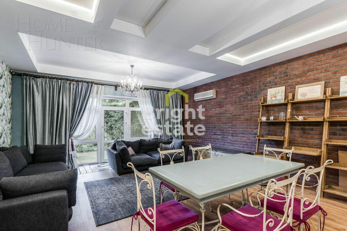 3-УРОВНЕВЫЙ ТАУНХАУС С ОТДЕЛКОЙ 264.9 М² НА 1 ЭТАЖЕ