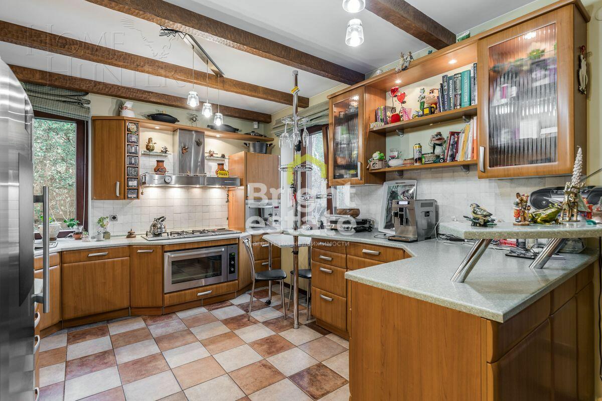 2-этажный коттедж 500 м² с отделкой