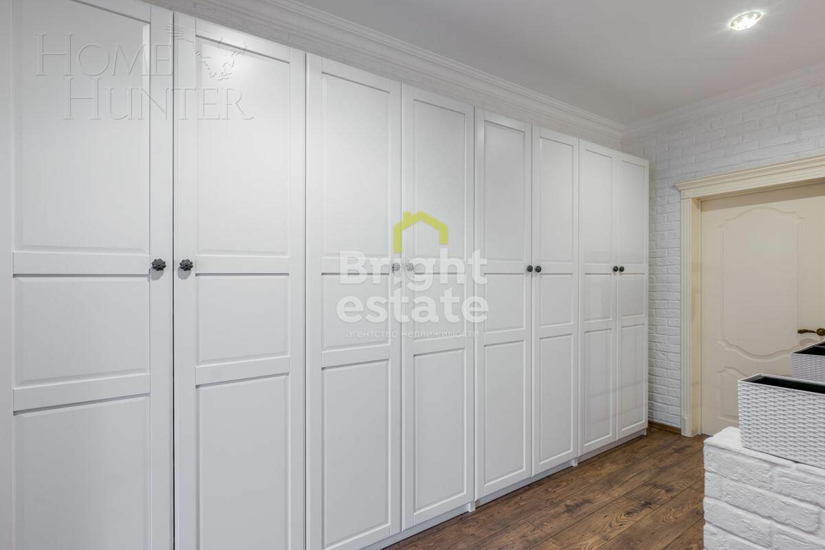 3-УРОВНЕВЫЙ ТАУНХАУС С ОТДЕЛКОЙ 264.9 М² НА 1 ЭТАЖЕ