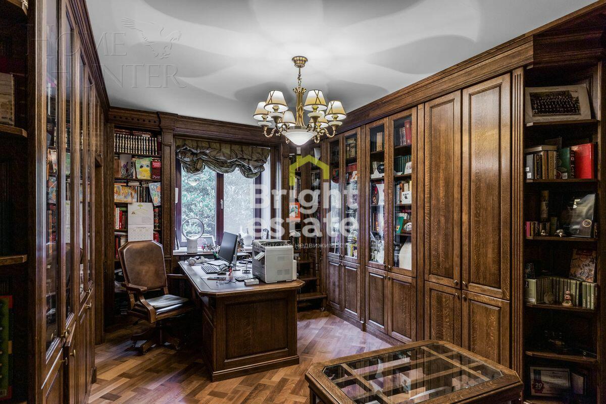 2-этажный коттедж 500 м² с отделкой