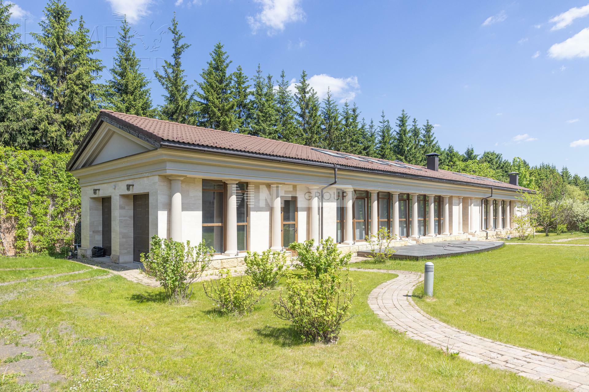 2-этажный коттедж 959 м² с отделкой