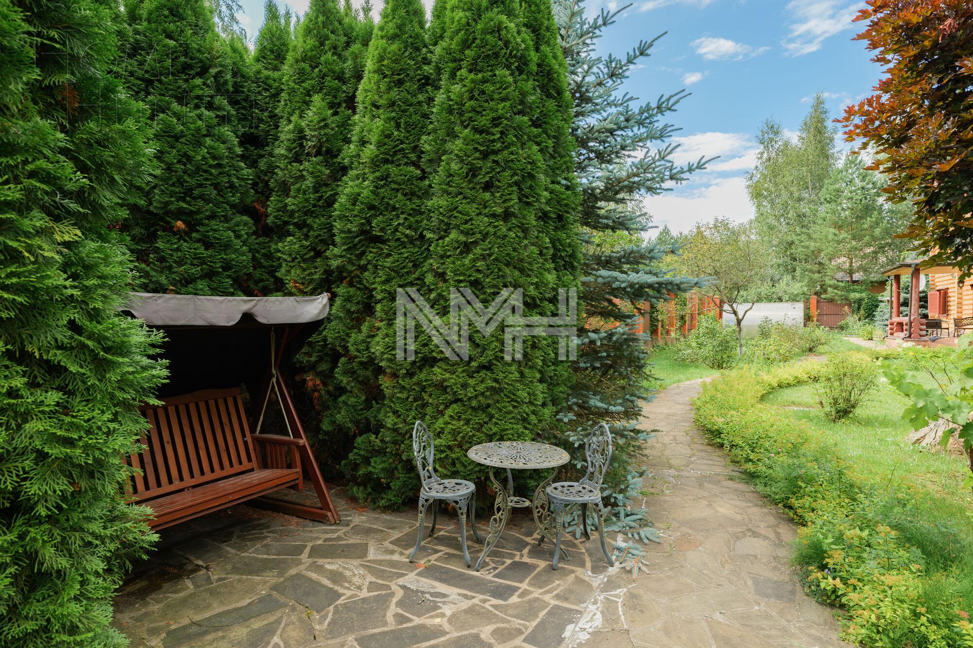 3-этажный коттедж 550 м² с отделкой