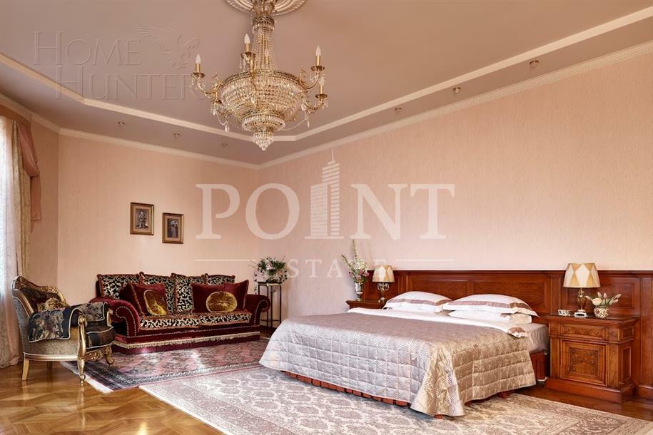 2-этажный коттедж 1 100 м² с отделкой