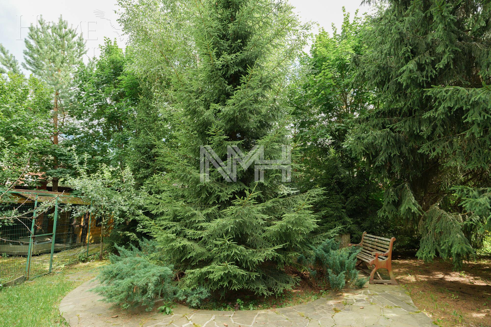 3-этажный коттедж 550 м² с отделкой