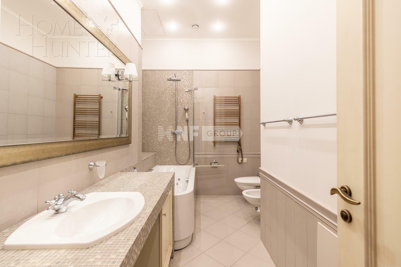 2-этажный коттедж 959 м² с отделкой