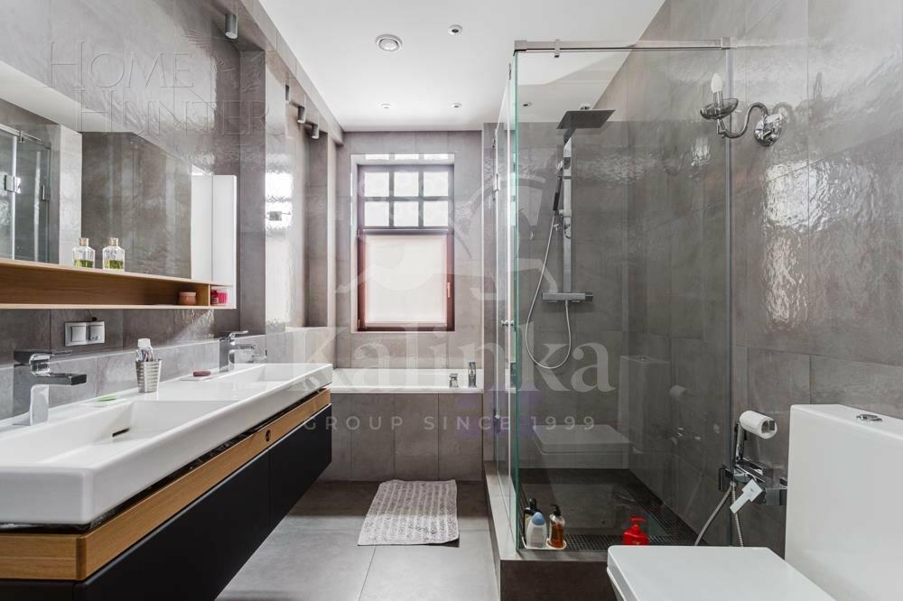 2-этажный коттедж 700 м² с отделкой