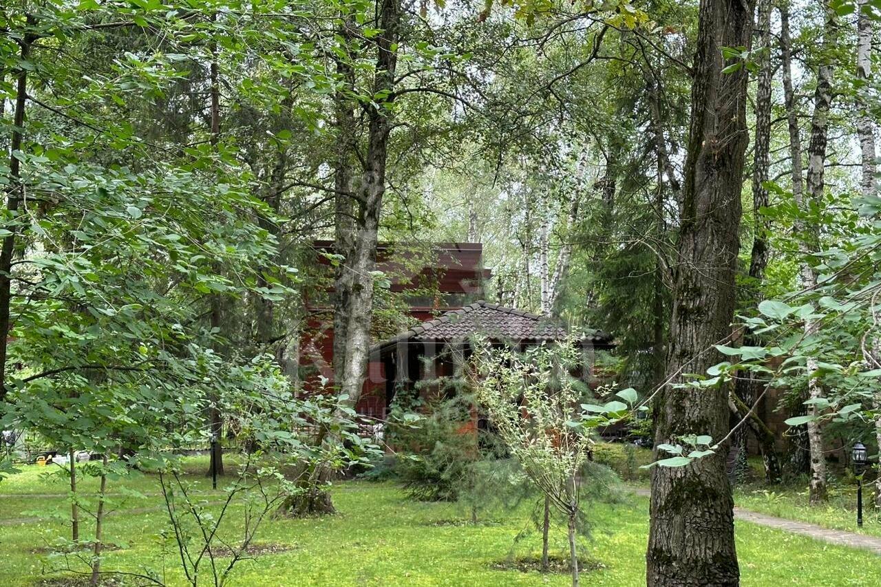 2-этажный коттедж 650 м² с отделкой