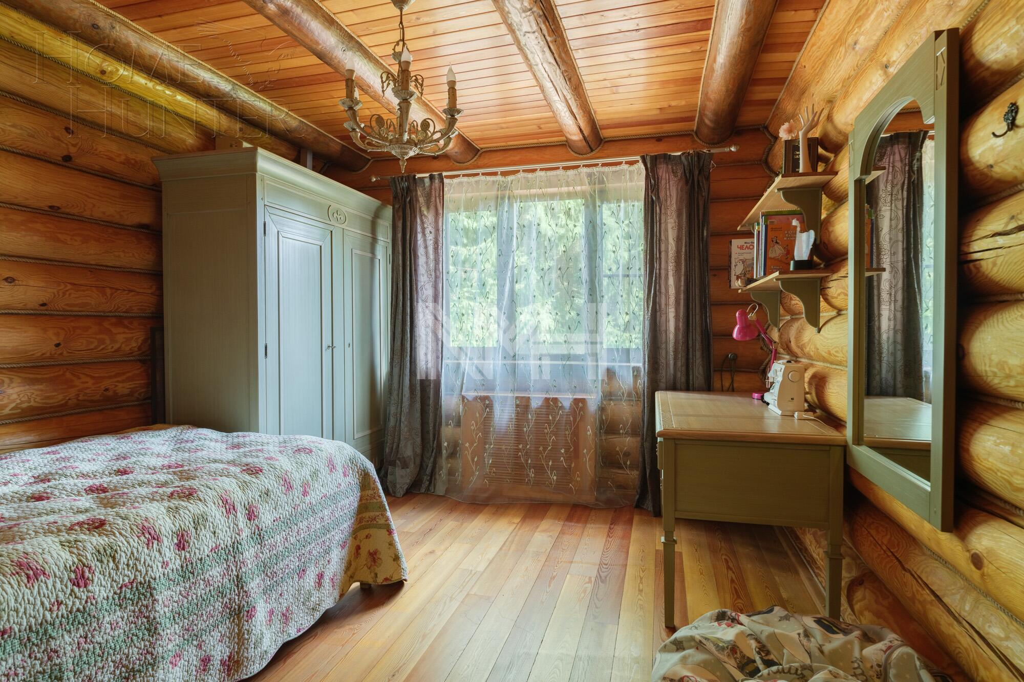 3-этажный коттедж 550 м² с отделкой
