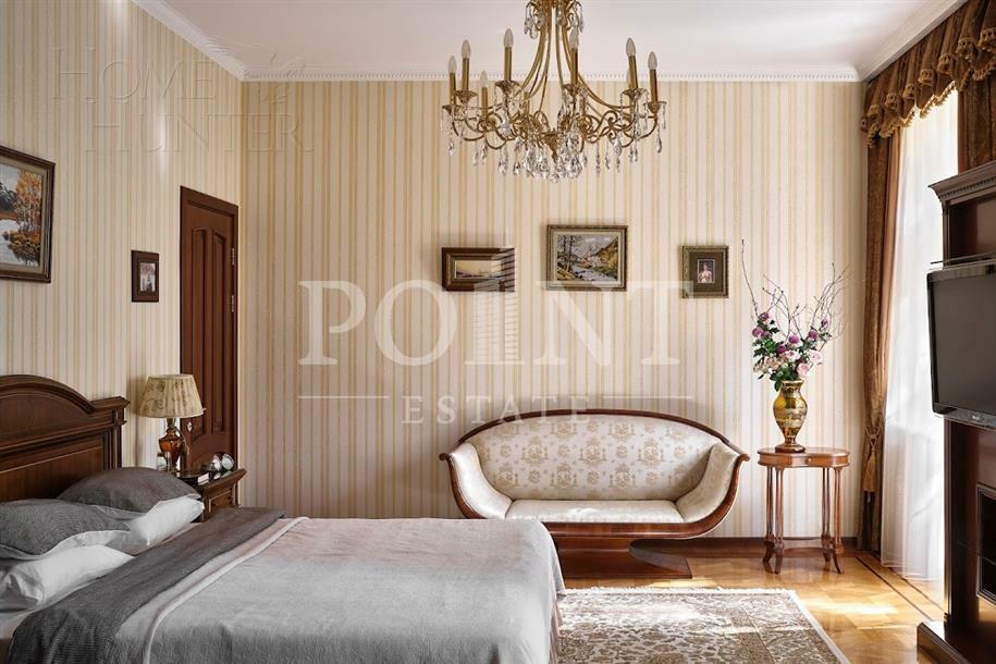 2-этажный коттедж 1 100 м² с отделкой