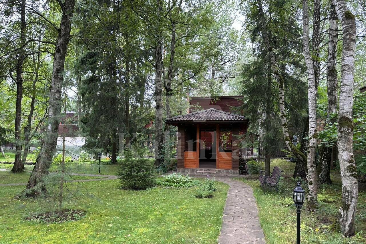 2-этажный коттедж 650 м² с отделкой