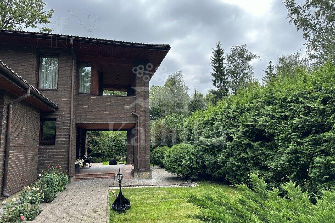 2-этажный коттедж 650 м² с отделкой