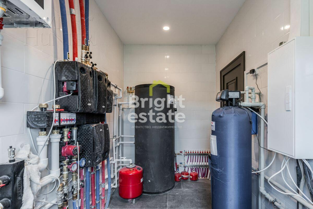 2-этажный коттедж 995 м² с отделкой