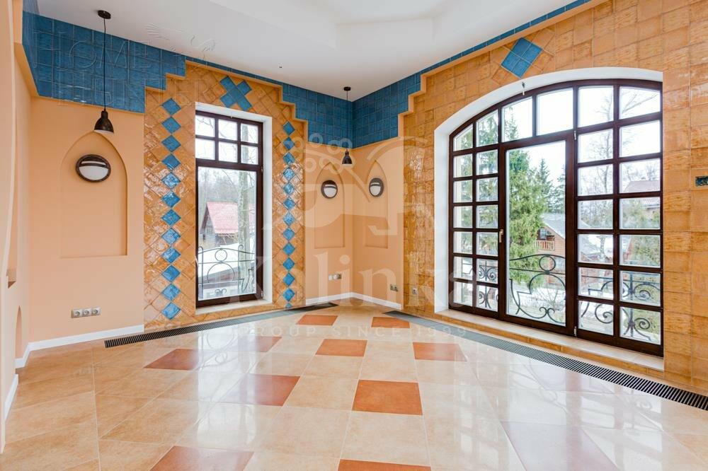 2-этажный коттедж 700 м² с отделкой