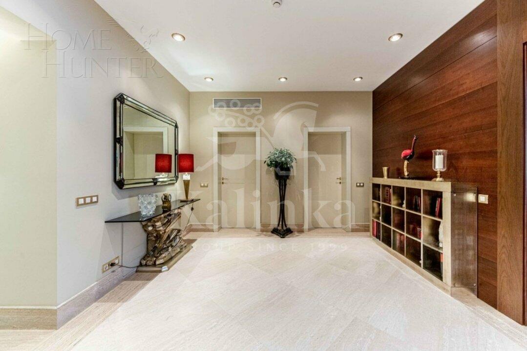 2-этажный коттедж 650 м² с отделкой