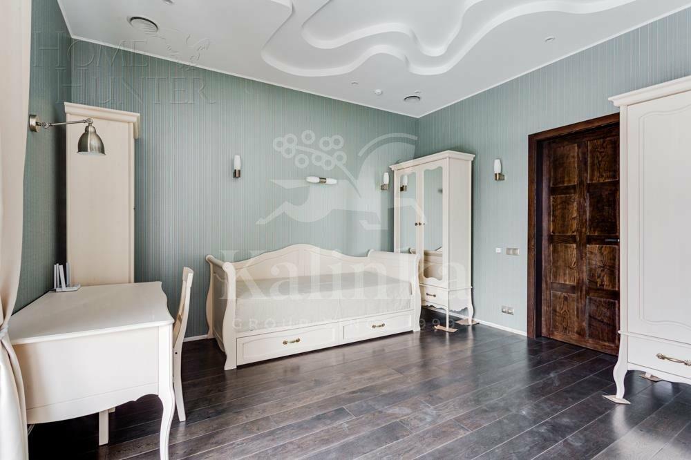 2-этажный коттедж 700 м² с отделкой