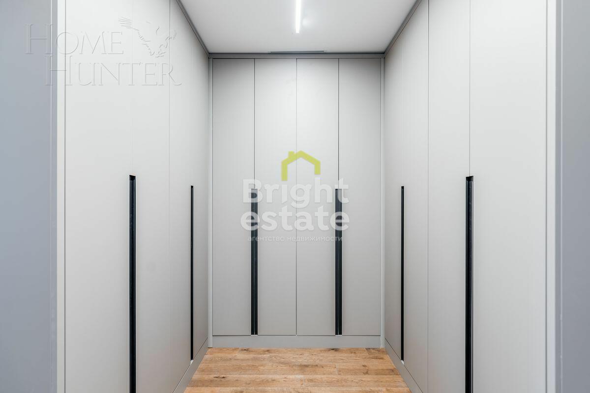 2-этажный коттедж 995 м² с отделкой