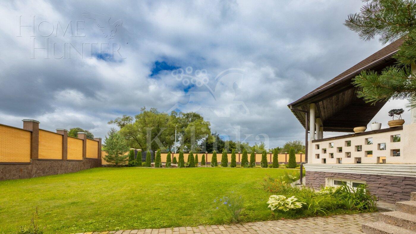 2-этажный коттедж 1 000 м² с отделкой