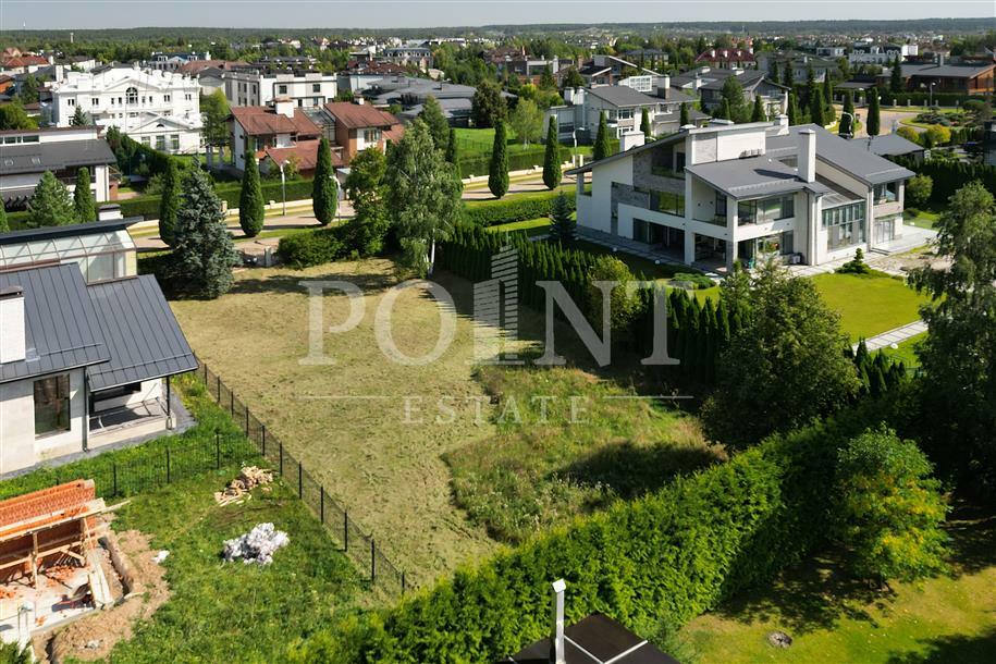 Участок 14.56 сот. в охраняемом поселке