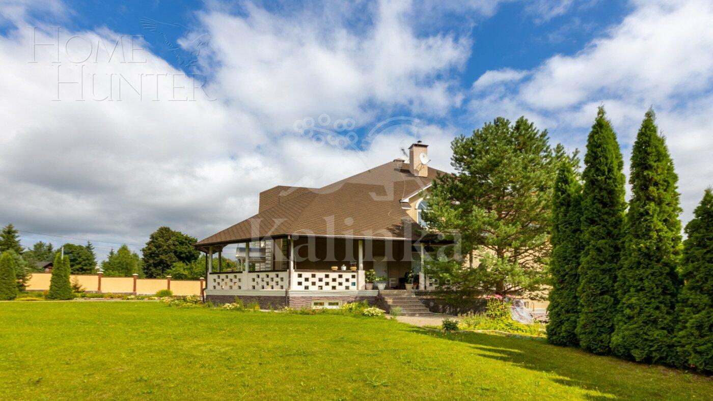 2-этажный коттедж 1 000 м² с отделкой