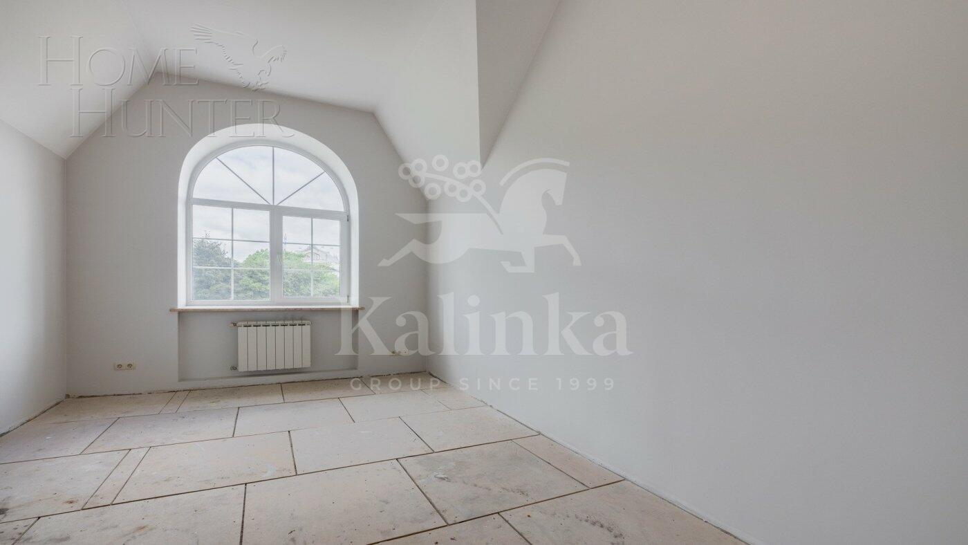 2-этажный коттедж 1 000 м² с отделкой