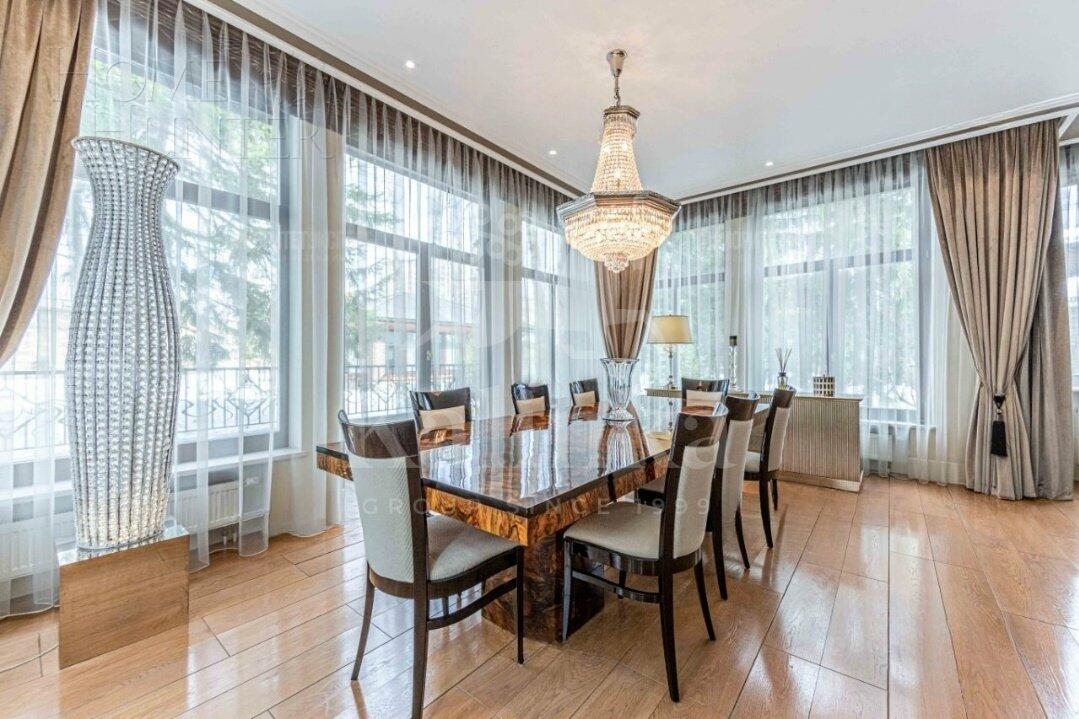 2-этажный коттедж 650 м² с отделкой