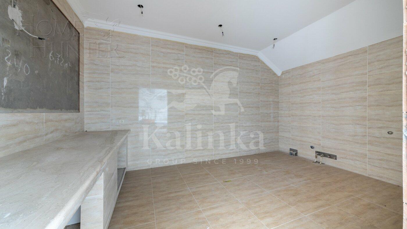 2-этажный коттедж 1 000 м² с отделкой