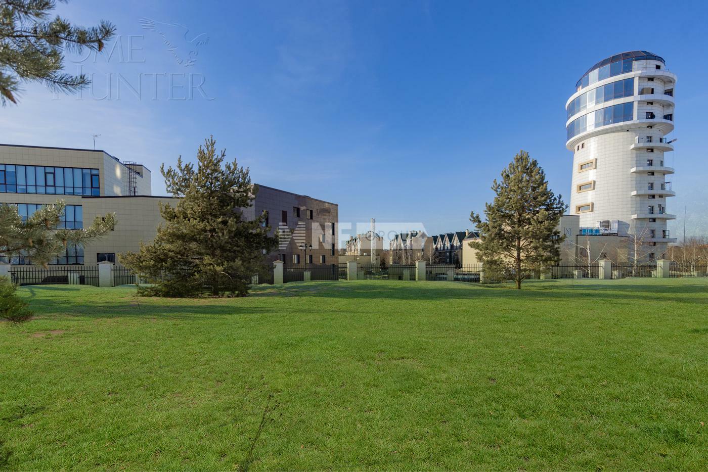 2-этажный коттедж 751.2 м² без отделки