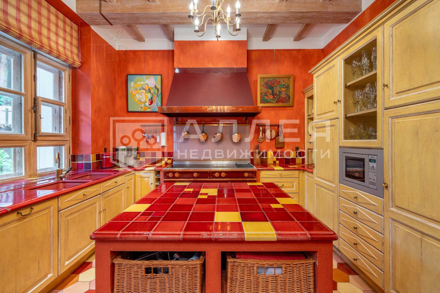 2-этажный коттедж 1 018 м² с отделкой