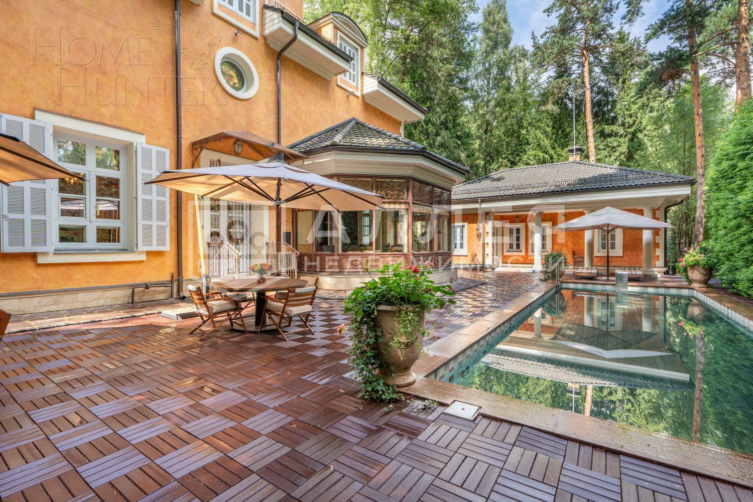 2-этажный коттедж 1 018 м² с отделкой