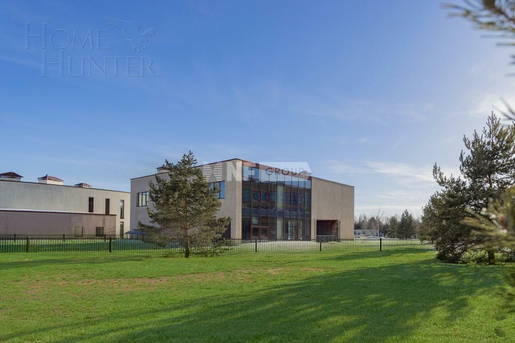 2-этажный коттедж 751.2 м² без отделки