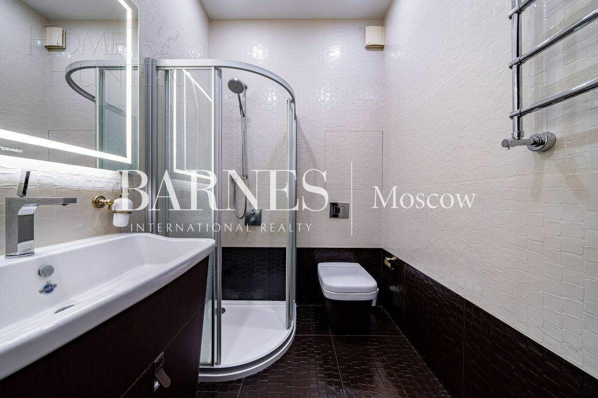 3-этажный таунхаус 293 м² с отделкой