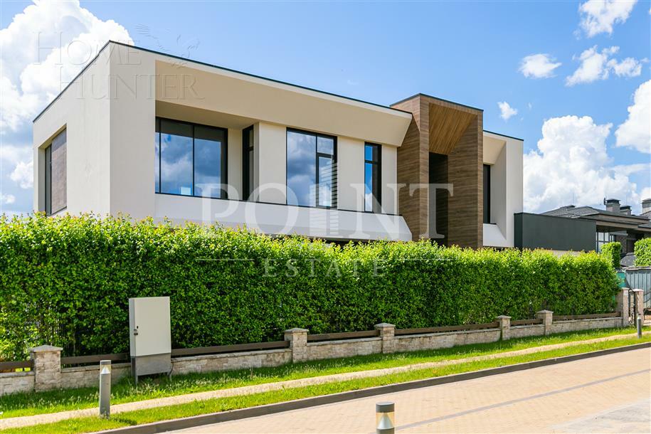 2-этажный коттедж 1 200 м² без отделки