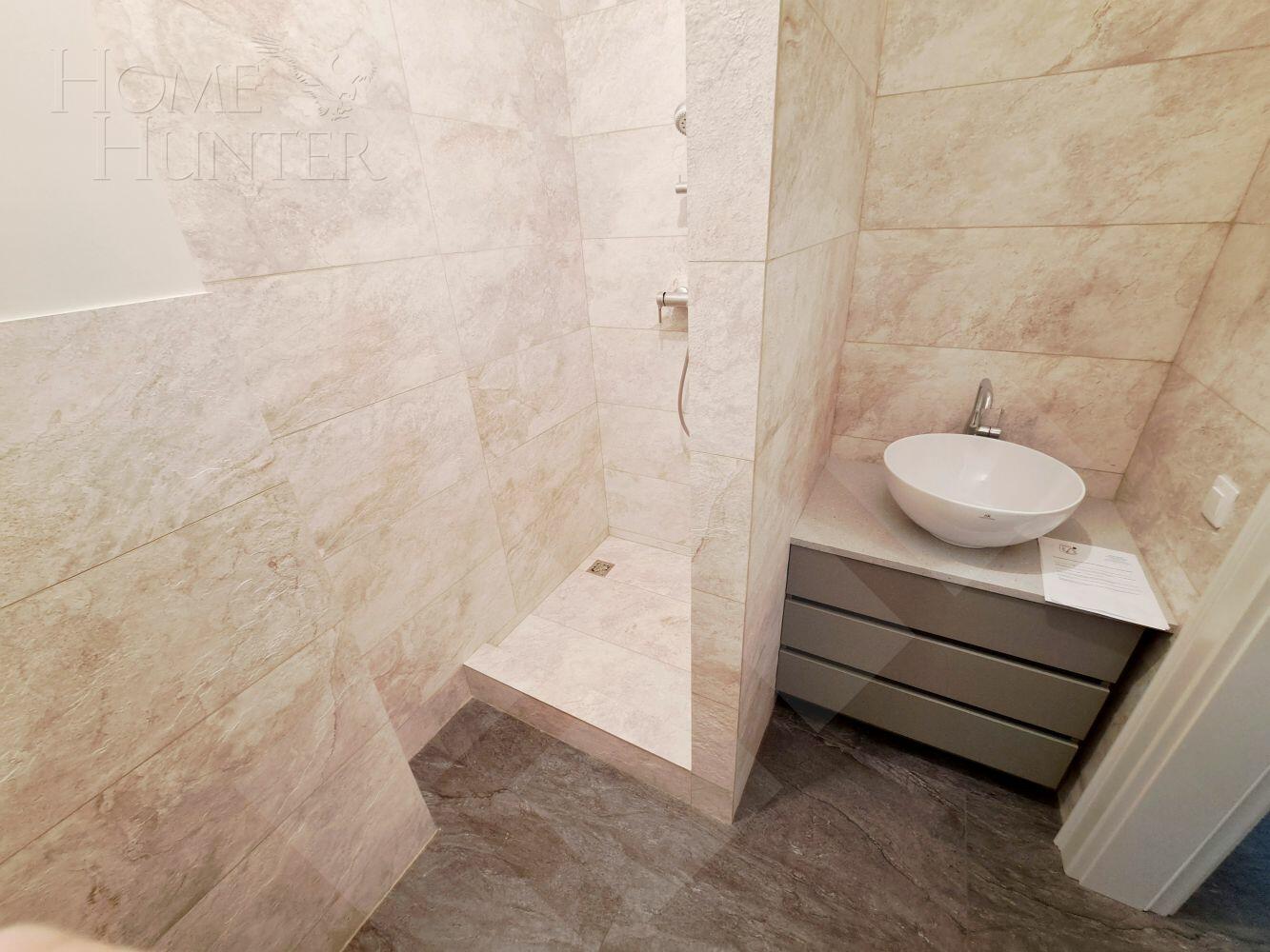 2-этажный коттедж 340 м² без отделки