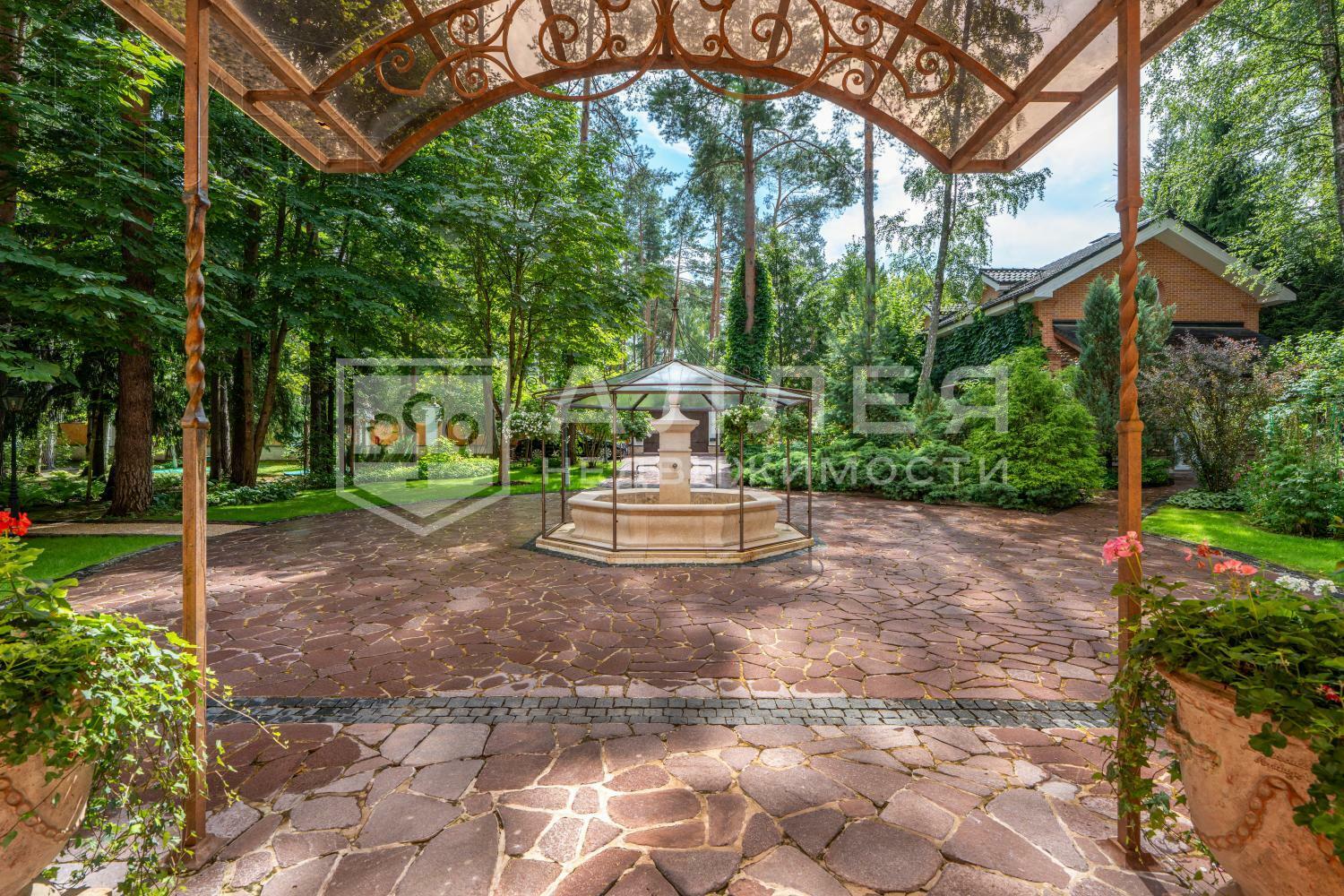 2-этажный коттедж 1 018 м² с отделкой