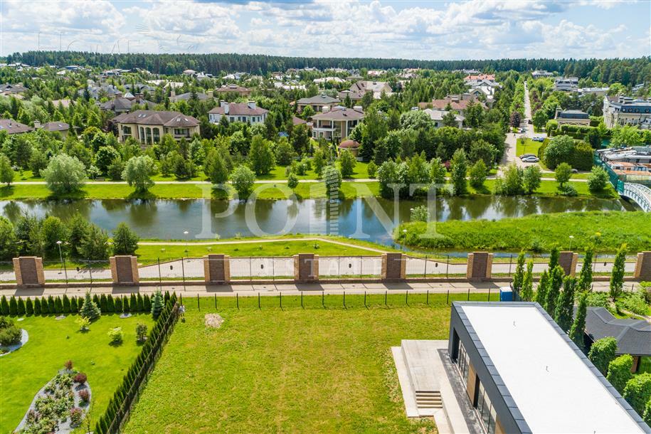 2-этажный коттедж 1 200 м² без отделки