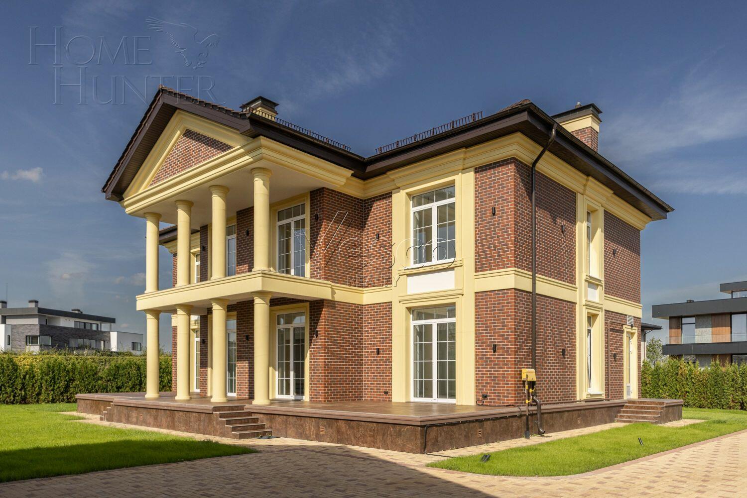 2-этажный коттедж 900 м² с отделкой