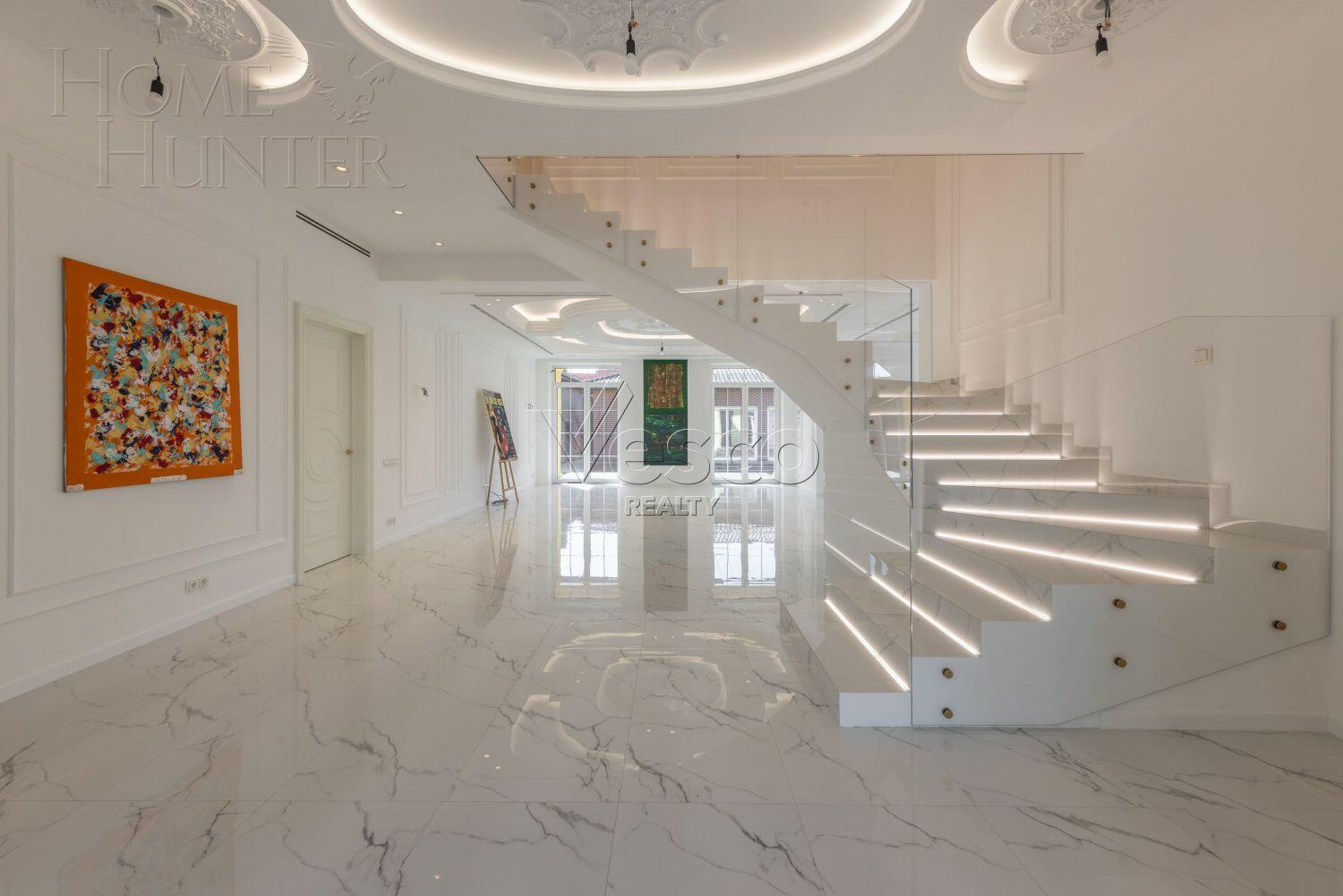 2-этажный коттедж 900 м² с отделкой