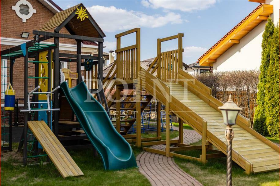 2-этажный коттедж 498 м² с отделкой