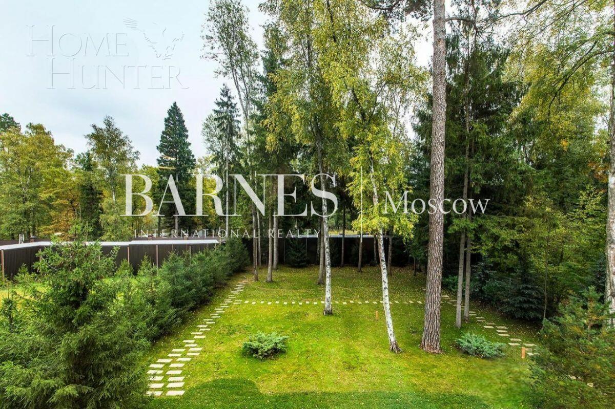2-этажный коттедж 320 м² с отделкой