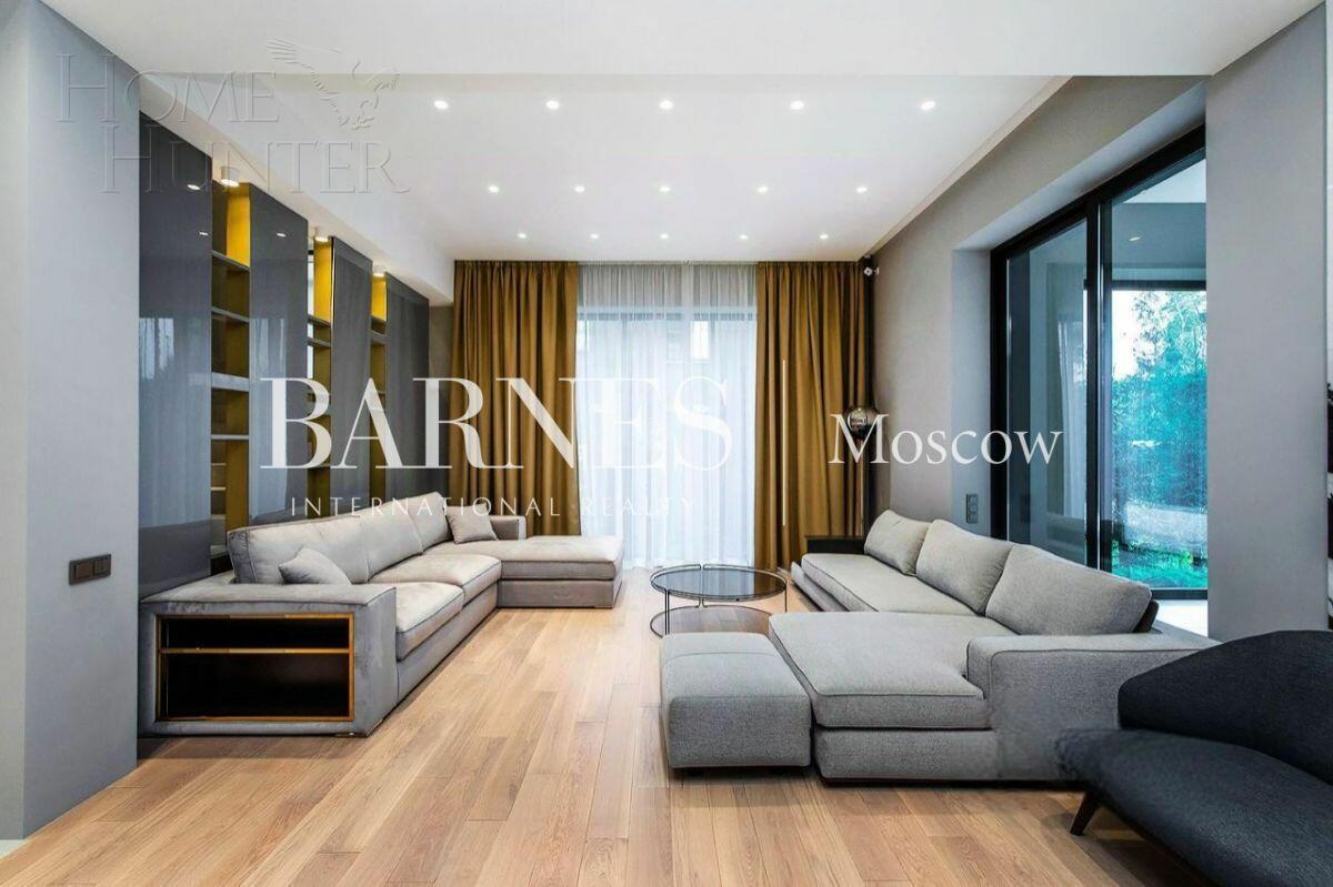 2-этажный коттедж 320 м² с отделкой