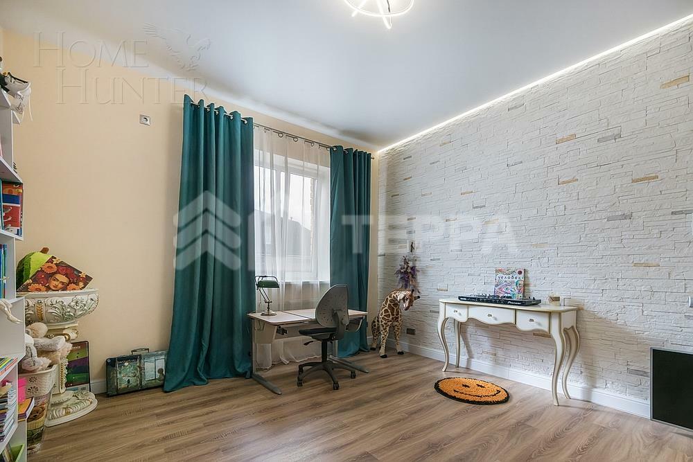 3-этажный коттедж 372 м² с отделкой