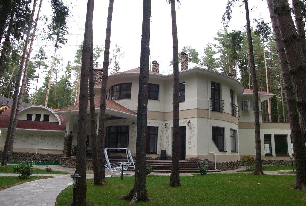 2-этажный коттедж 850 м² с отделкой