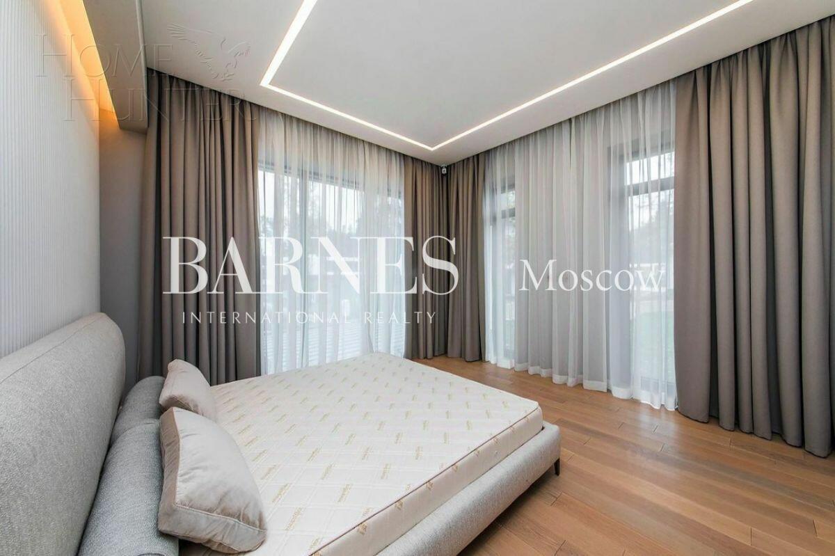 2-этажный коттедж 320 м² с отделкой