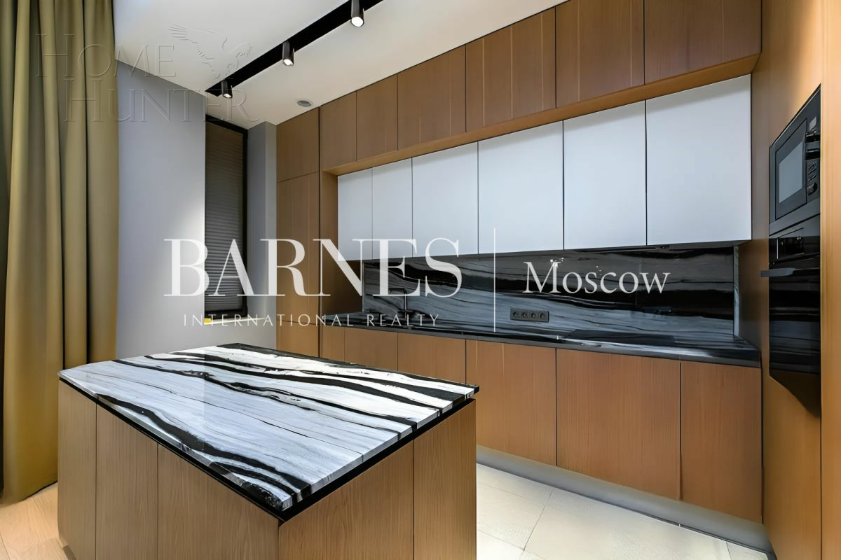 2-этажный коттедж 320 м² с отделкой
