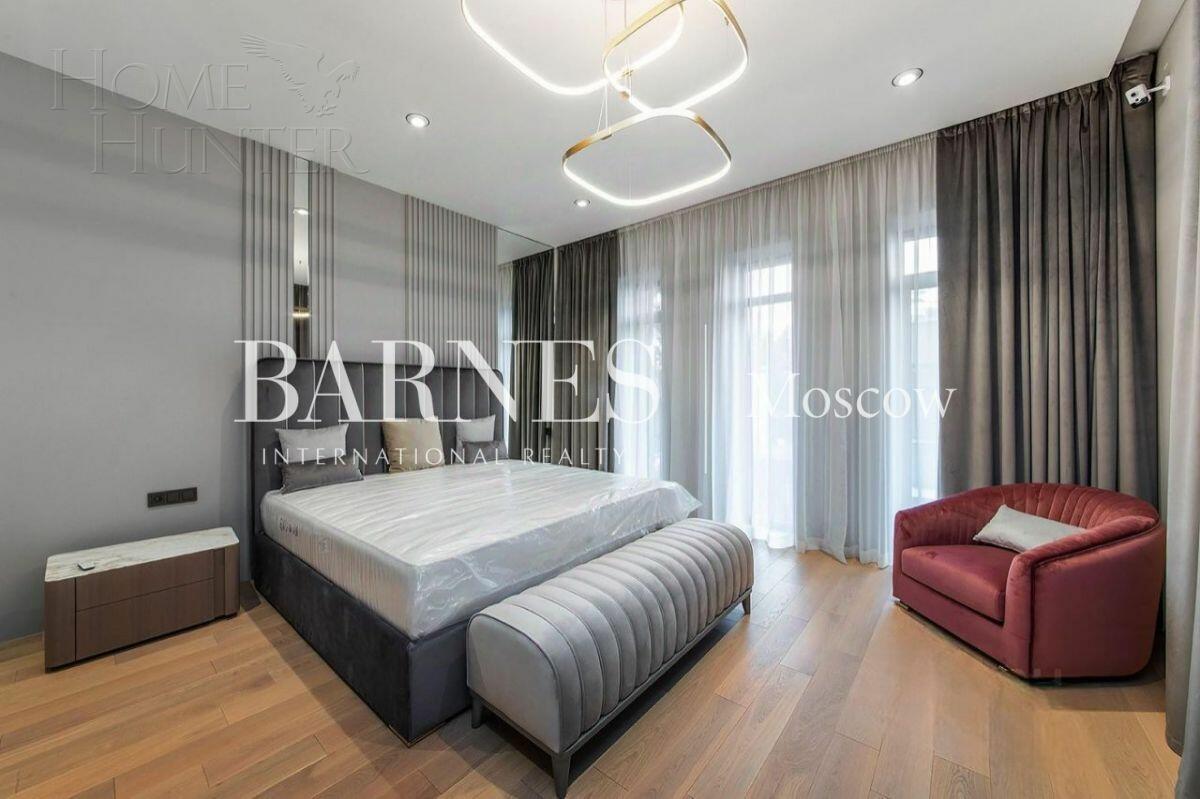 2-этажный коттедж 320 м² с отделкой