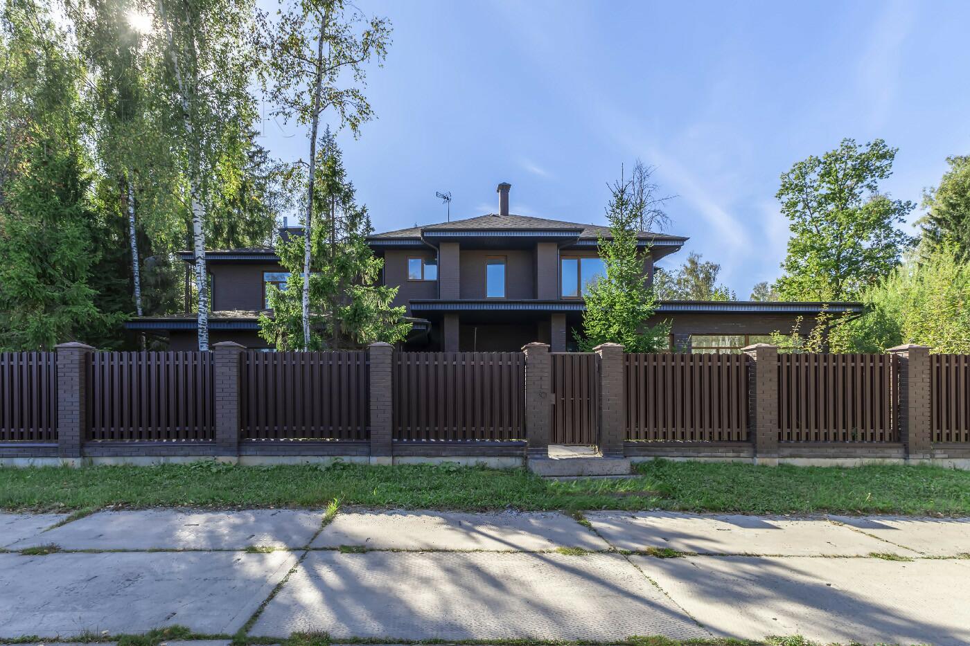 2-этажный коттедж 420 м² без отделки